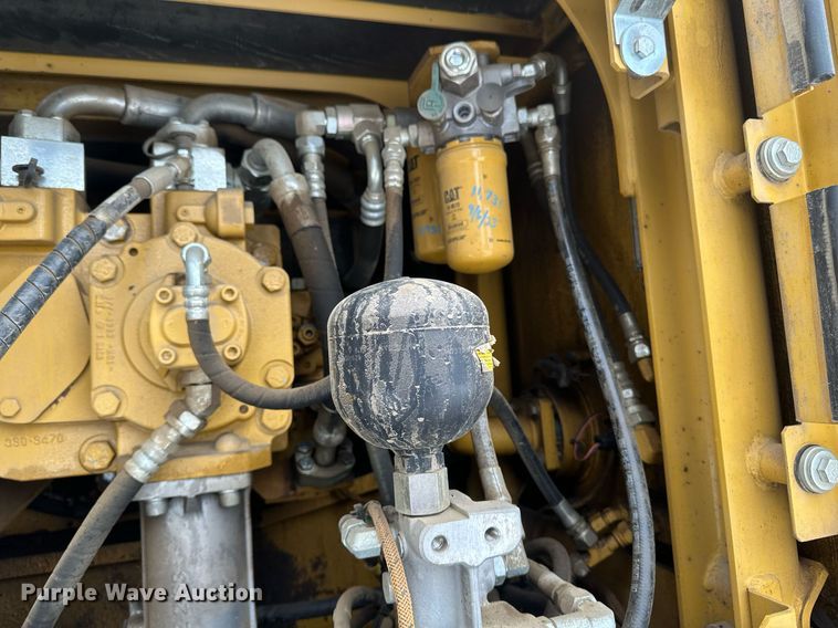 image for item DV0592 2015 Caterpillar 336FLXE excavator