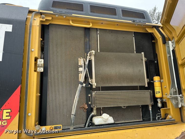 image for item DV0592 2015 Caterpillar 336FLXE excavator