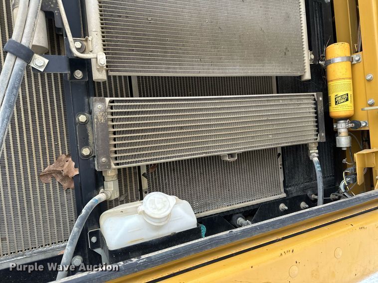 image for item DV0592 2015 Caterpillar 336FLXE excavator