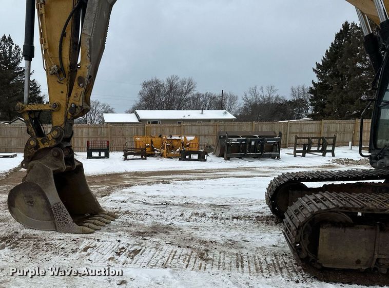 image for item DV0593 2013 Caterpillar 320E excavator