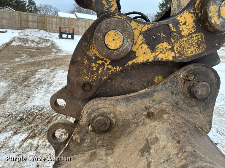 image for item DV0593 2013 Caterpillar 320E excavator