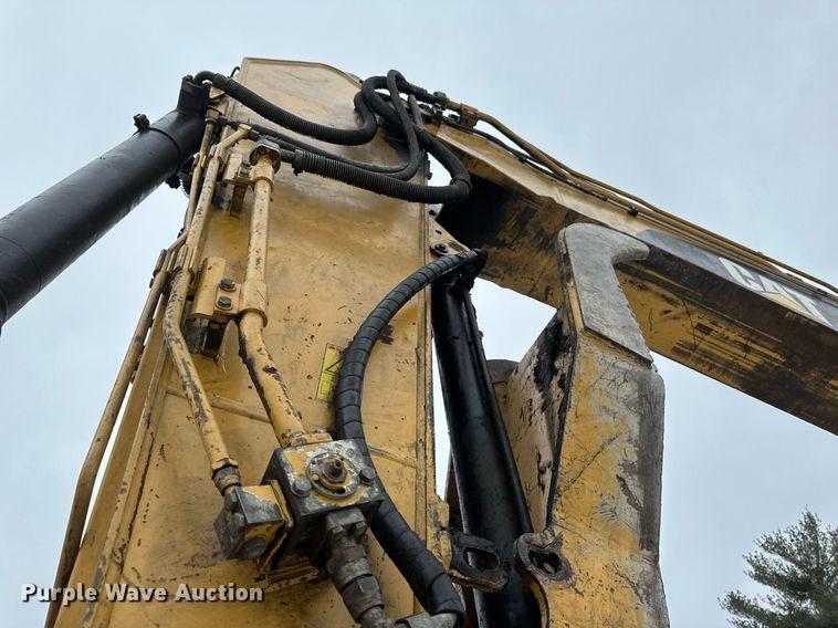 image for item DV0593 2013 Caterpillar 320E excavator