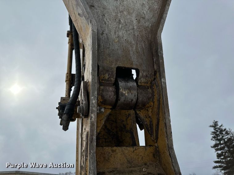 image for item DV0593 2013 Caterpillar 320E excavator