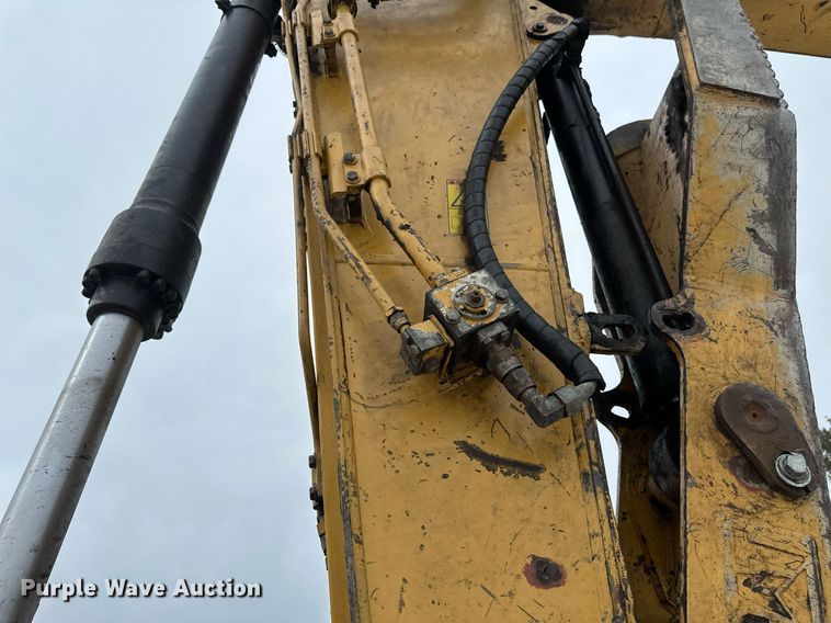 image for item DV0593 2013 Caterpillar 320E excavator