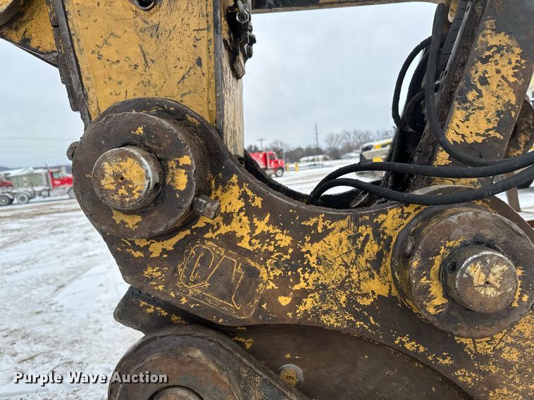 image for item DV0593 2013 Caterpillar 320E excavator