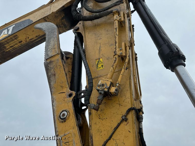 image for item DV0593 2013 Caterpillar 320E excavator