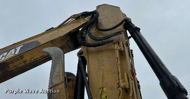 image for item DV0593 2013 Caterpillar 320E excavator