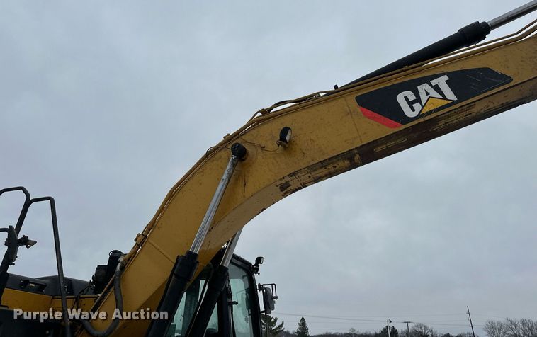 image for item DV0593 2013 Caterpillar 320E excavator