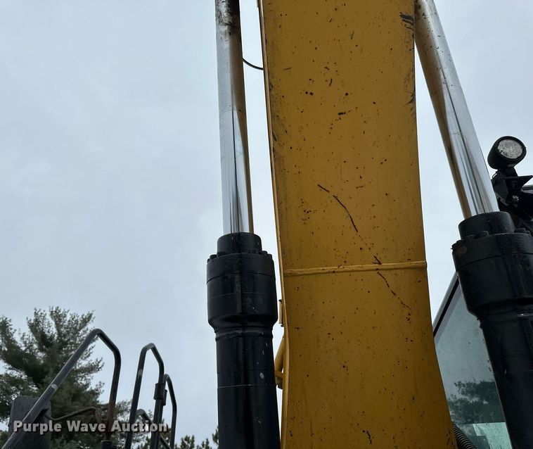 image for item DV0593 2013 Caterpillar 320E excavator