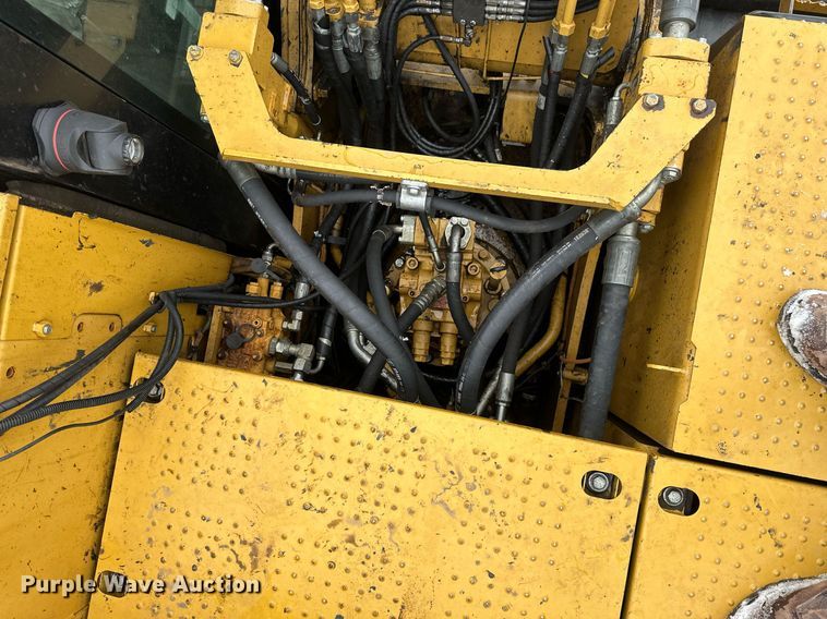 image for item DV0593 2013 Caterpillar 320E excavator