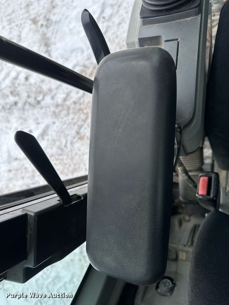 image for item DV0593 2013 Caterpillar 320E excavator