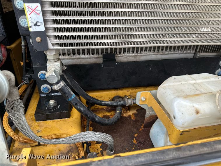 image for item DV0593 2013 Caterpillar 320E excavator