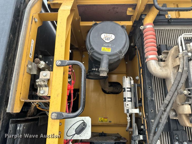 image for item DV0593 2013 Caterpillar 320E excavator