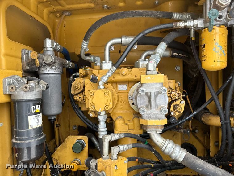 image for item DV0593 2013 Caterpillar 320E excavator