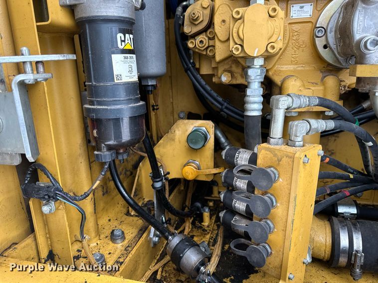 image for item DV0593 2013 Caterpillar 320E excavator