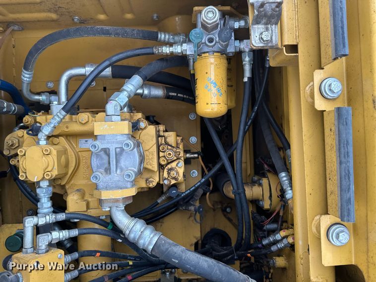 image for item DV0593 2013 Caterpillar 320E excavator