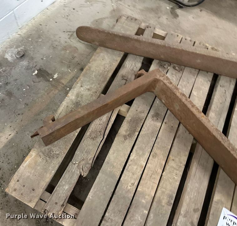 image for item DV0595 Skid steer forks