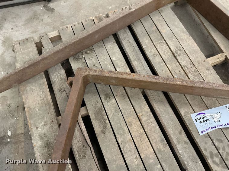 image for item DV0595 Skid steer forks