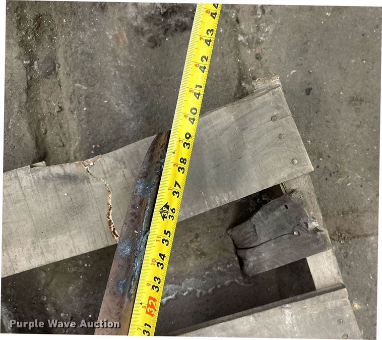 image for item DV0595 Skid steer forks