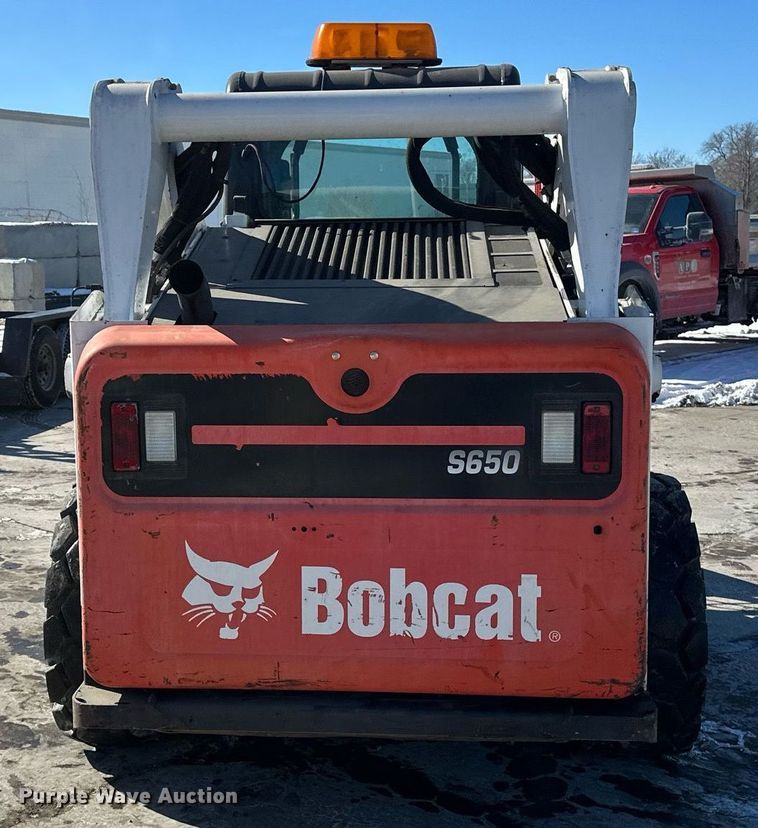image for item DV0596 2015 Bobcat S650 skid steer loader