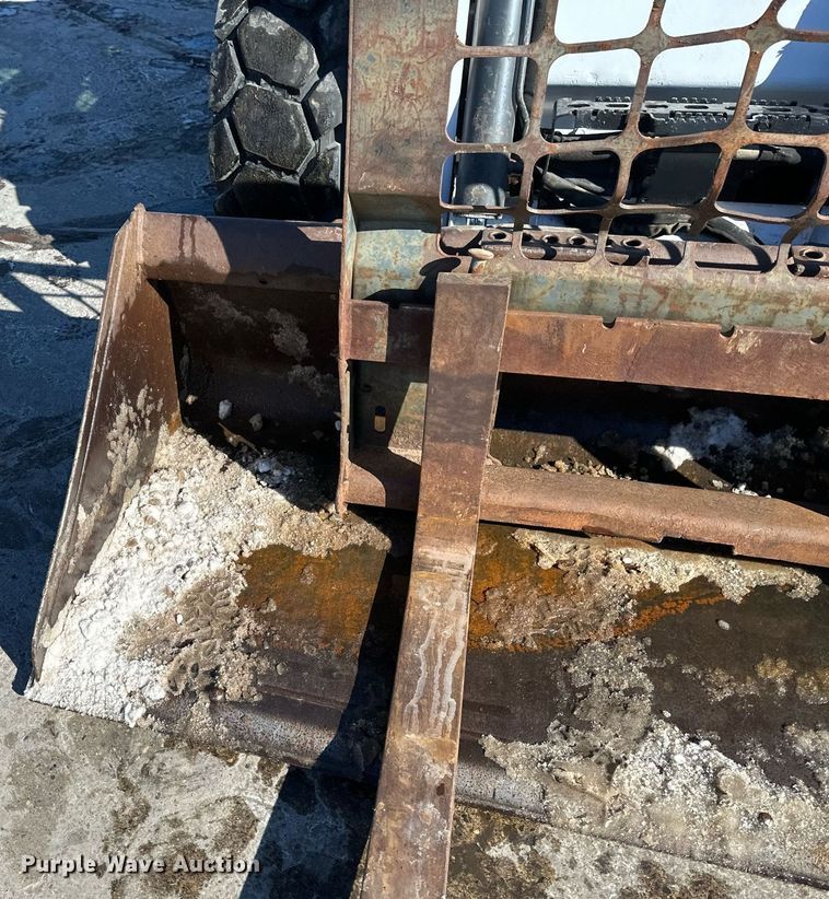 image for item DV0596 2015 Bobcat S650 skid steer loader