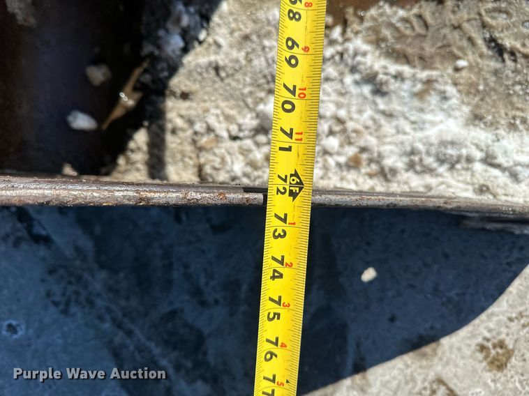 image for item DV0596 2015 Bobcat S650 skid steer loader