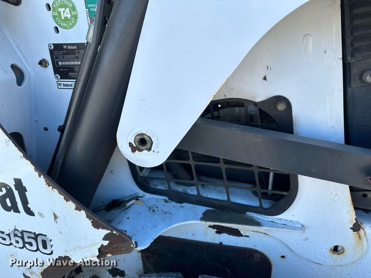 image for item DV0596 2015 Bobcat S650 skid steer loader