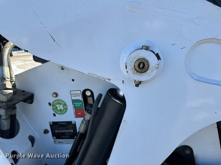 image for item DV0596 2015 Bobcat S650 skid steer loader