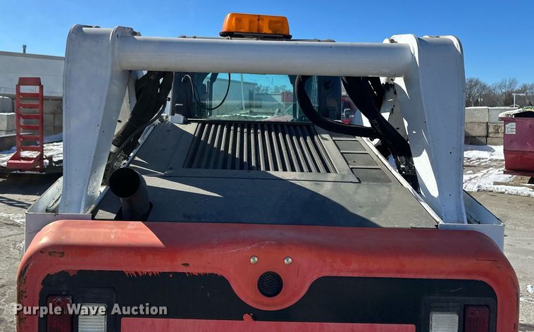 image for item DV0596 2015 Bobcat S650 skid steer loader