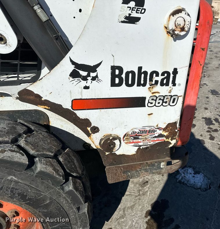 image for item DV0596 2015 Bobcat S650 skid steer loader
