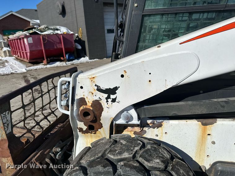 image for item DV0596 2015 Bobcat S650 skid steer loader