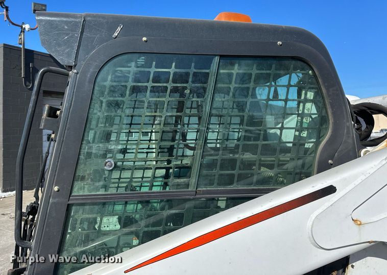 image for item DV0596 2015 Bobcat S650 skid steer loader