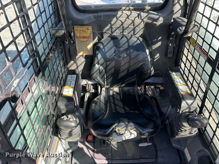 image for item DV0596 2015 Bobcat S650 skid steer loader