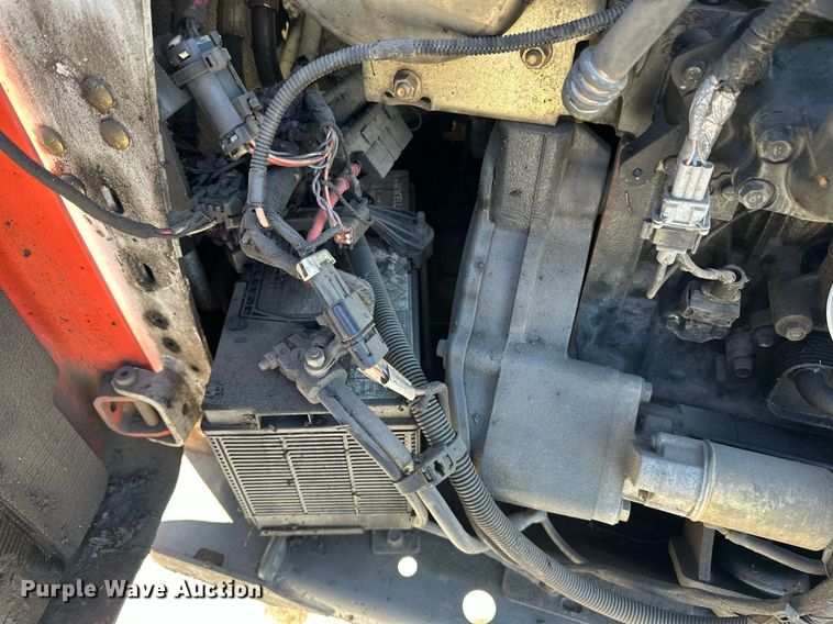 image for item DV0596 2015 Bobcat S650 skid steer loader