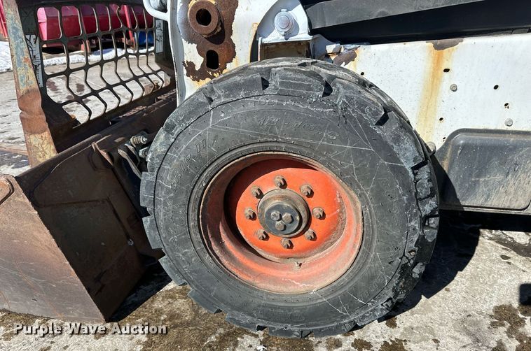 image for item DV0596 2015 Bobcat S650 skid steer loader