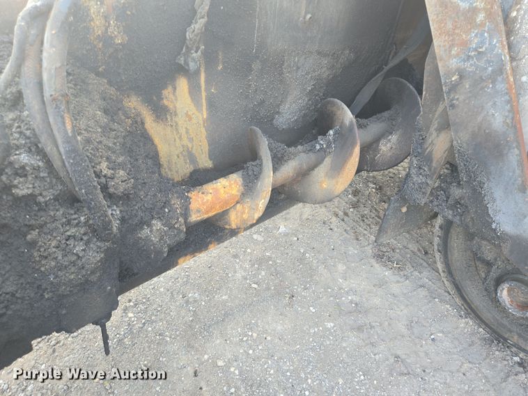 image for item DV1257 Mauldin 690F paver