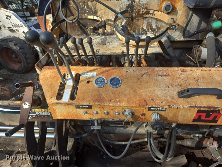 image for item DV1257 Mauldin 690F paver