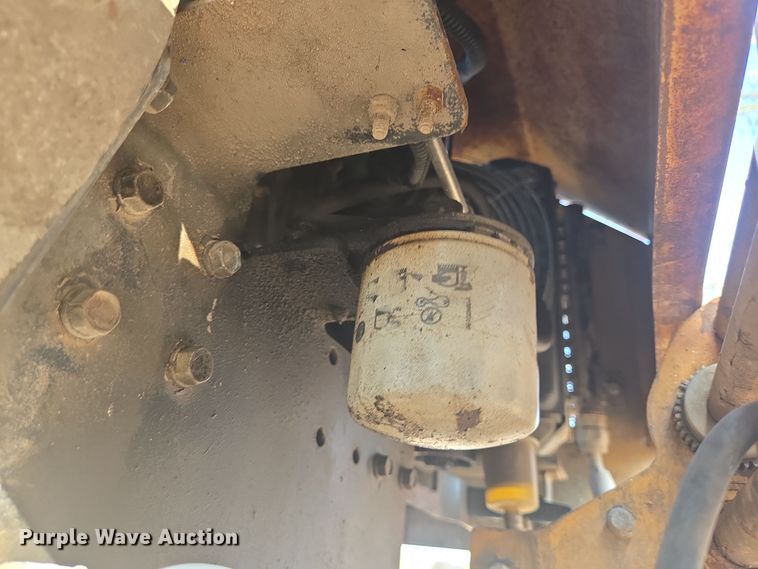 image for item DV1257 Mauldin 690F paver