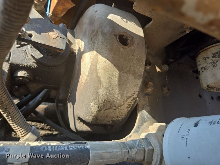 image for item DV1257 Mauldin 690F paver