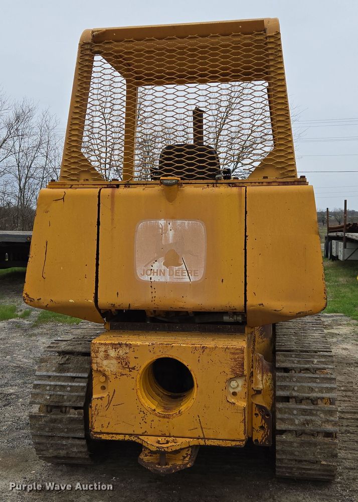 image for item DV1270 1977 John Deere 755 track loader