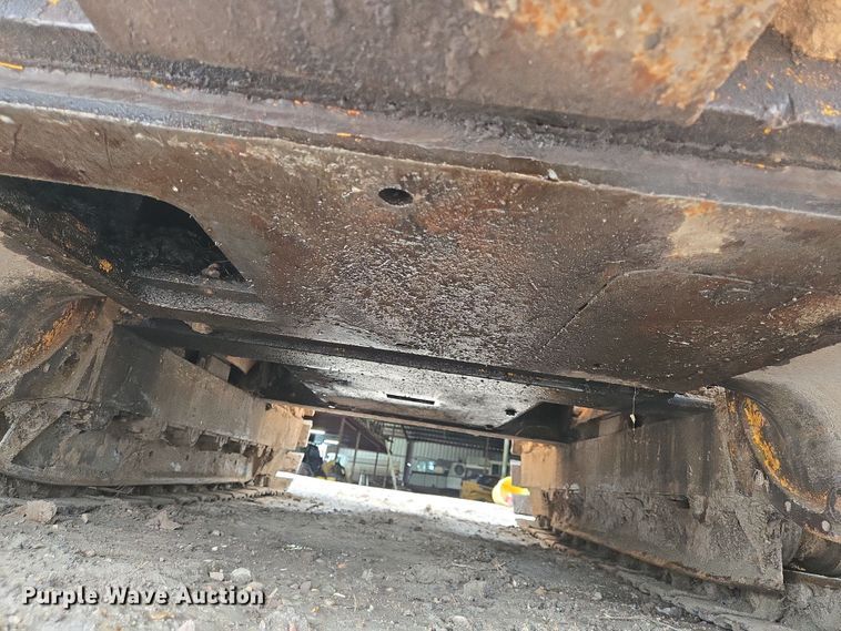 image for item DV1270 1977 John Deere 755 track loader