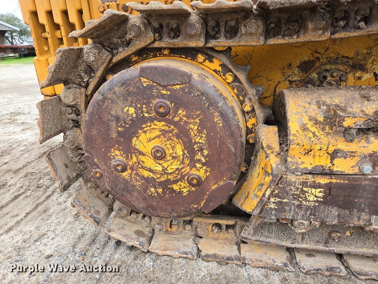 image for item DV1270 1977 John Deere 755 track loader