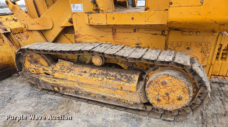 image for item DV1270 1977 John Deere 755 track loader