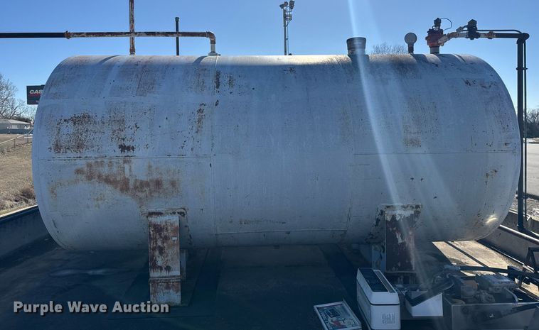 image for item DV2860 Fuel tank