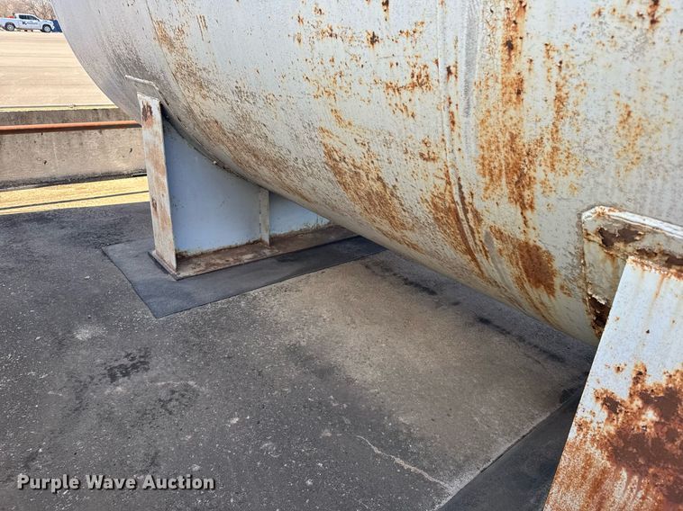 image for item DV2860 Fuel tank