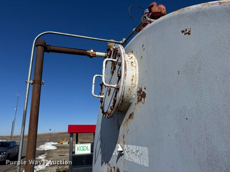 image for item DV2860 Fuel tank