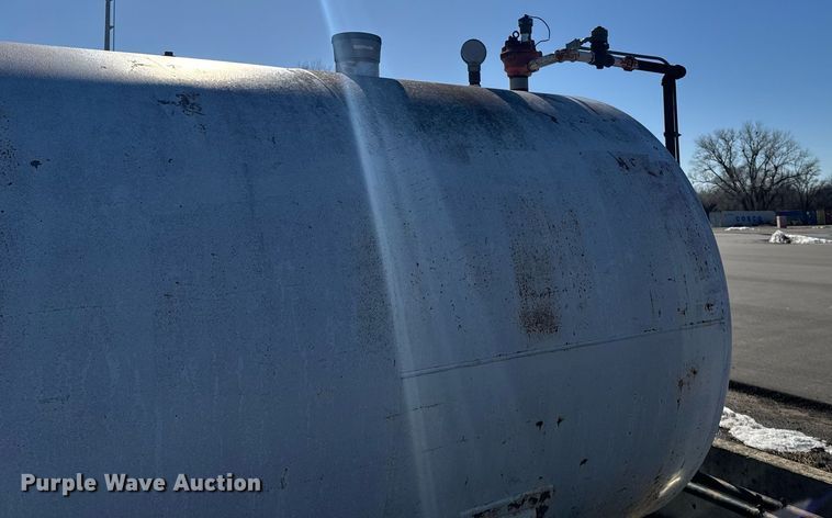 image for item DV2860 Fuel tank