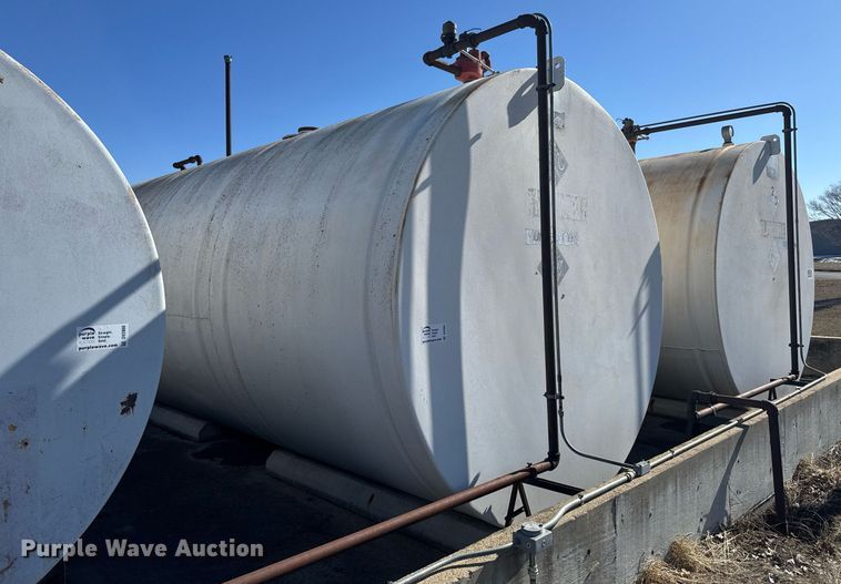 image for item DV2861 Fuel tank