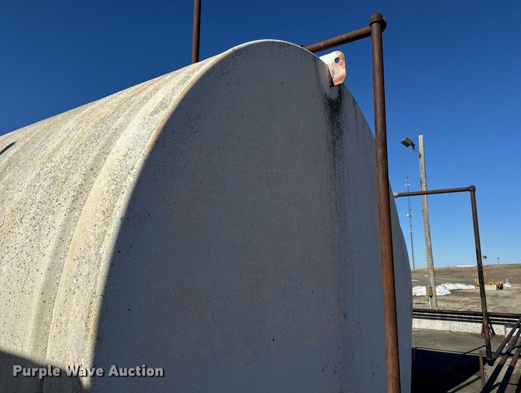 image for item DV2861 Fuel tank