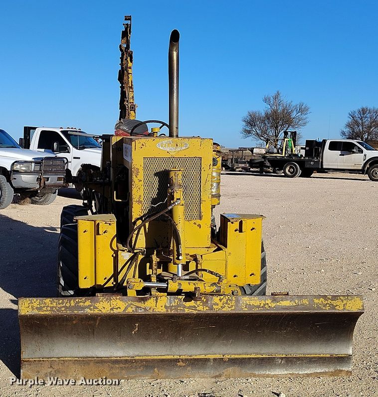 image for item DV6670 Vermeer  M-470 trencher